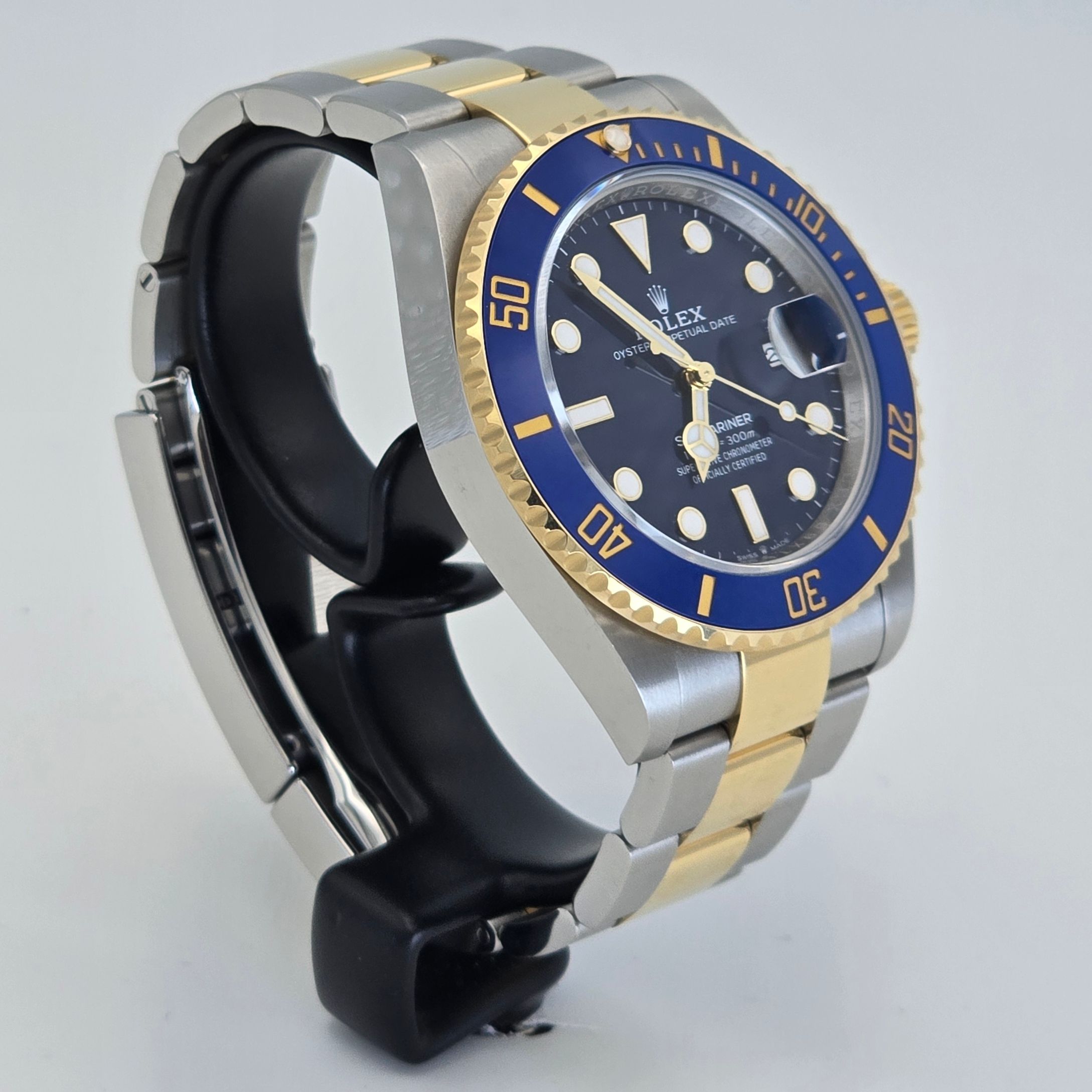 Rolex Submariner Date 41 Ref. 126613LB — pre-owned luxury watch at Pertempus, view 3