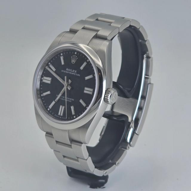 Rolex Oyster Perpetual 41 Ref. 134300, pre-owned luxury watch at Pertempus, view 3