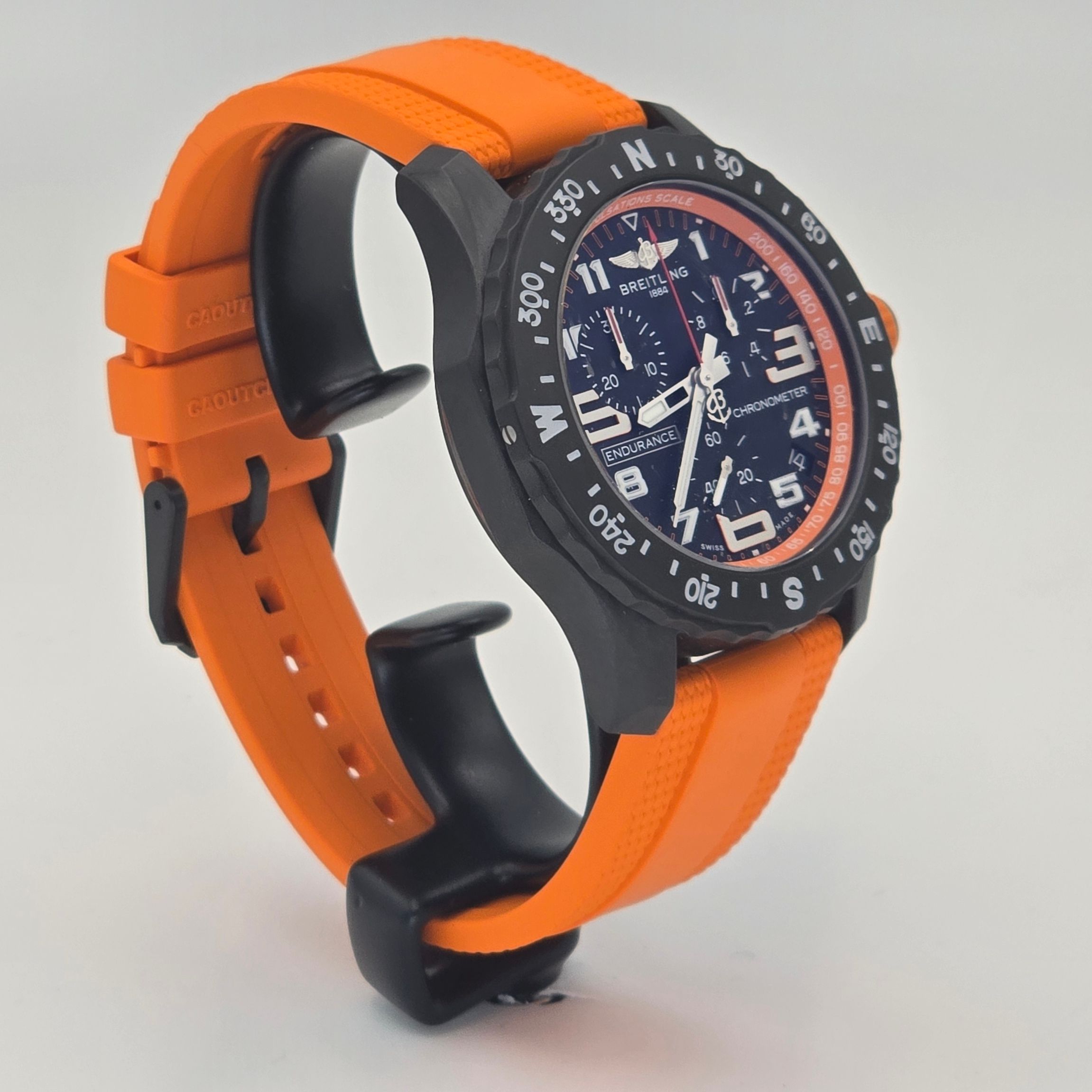 Breitling Endurance Pro Ref. X82310A51B1S1 — pre-owned luxury watch at Pertempus, view 3