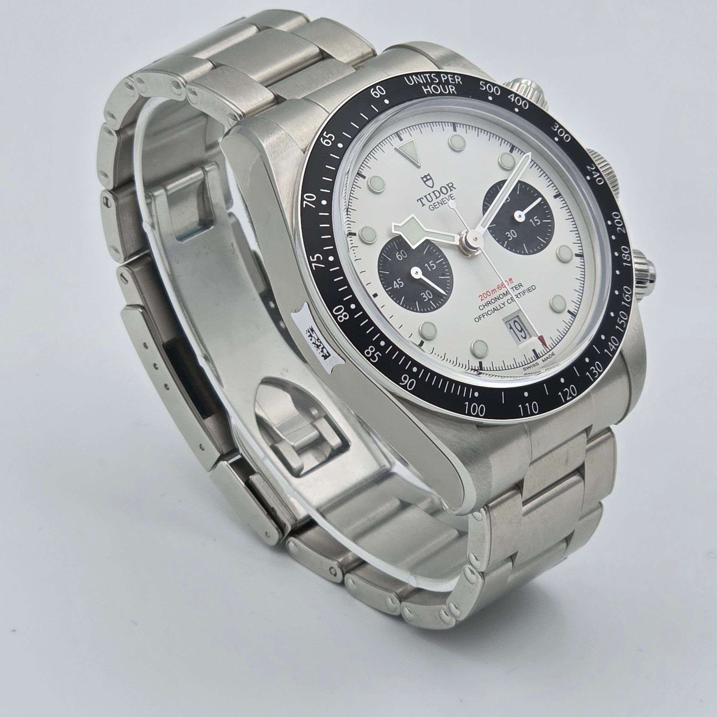 Tudor Black Bay Chrono Ref. M79360N-0002 — pre-owned luxury watch at Pertempus, view 3
