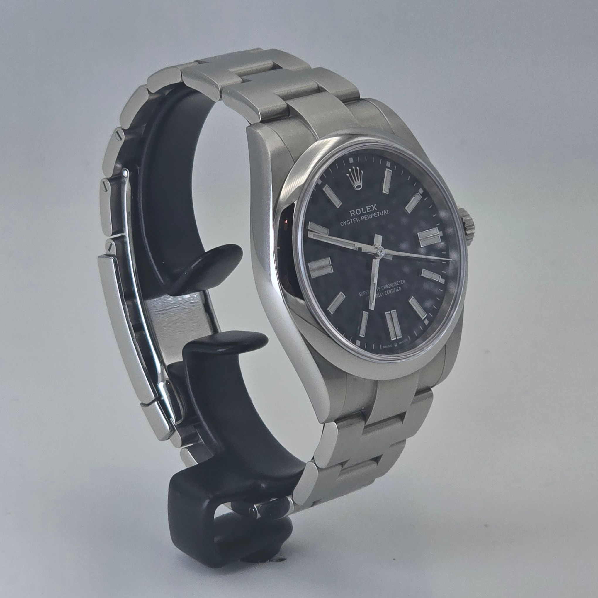 Rolex Oyster Perpetual 41 Ref. 134300 — pre-owned luxury watch at Pertempus, view 4