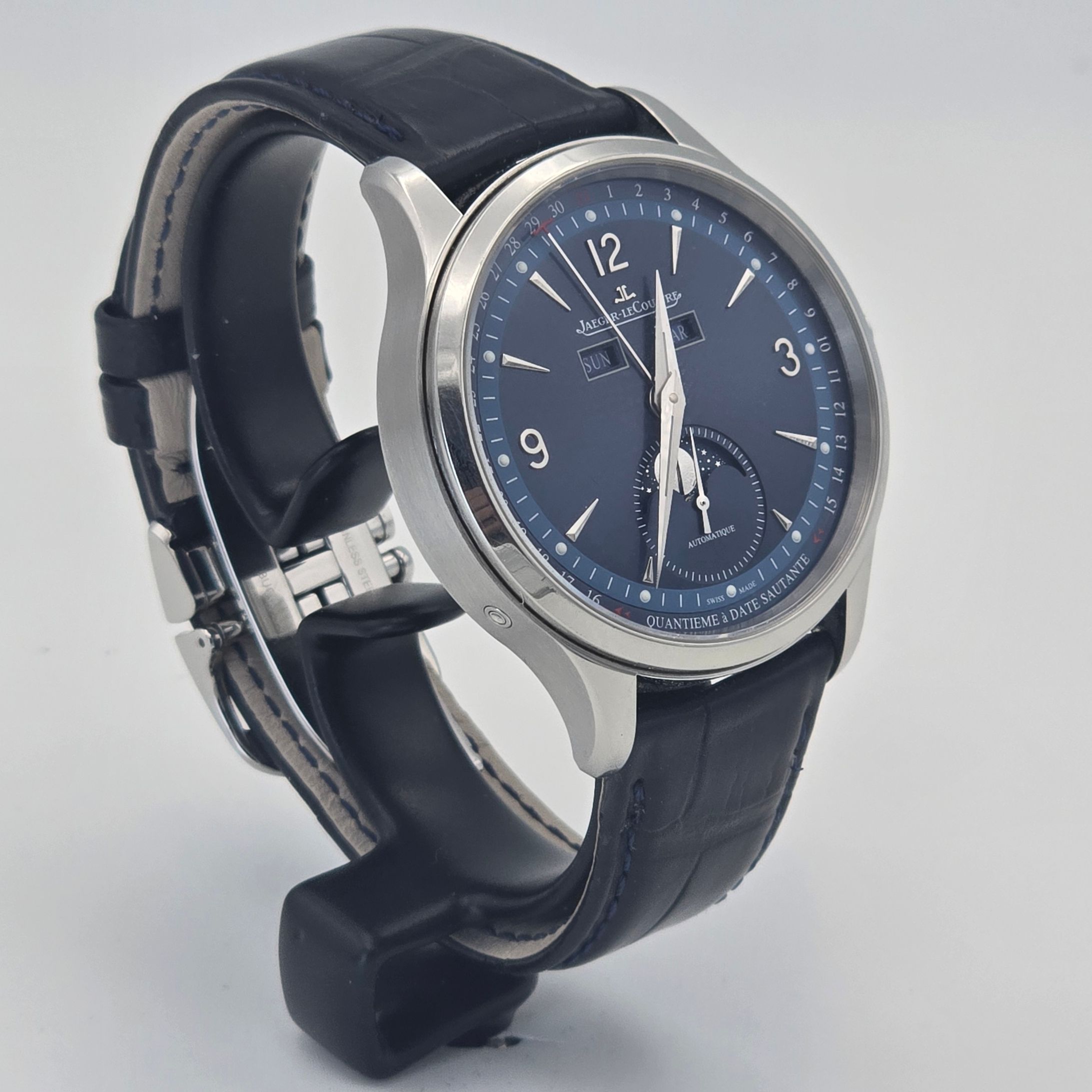 Jaeger LeCoultre Master Control Calendar Ref. Q4148480 — pre-owned luxury watch at Pertempus, view 3