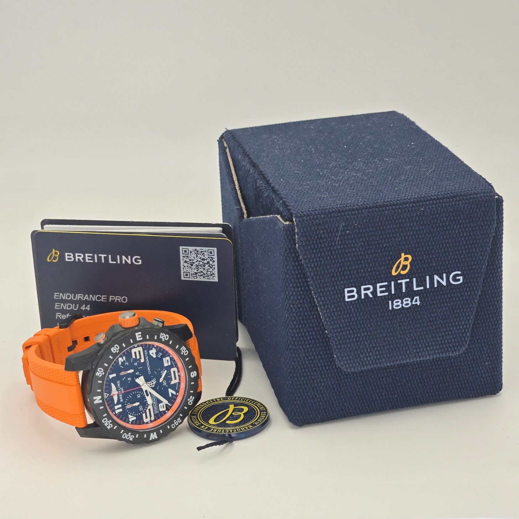 Breitling Endurance Pro Ref. X82310A51B1S1 — pre-owned luxury watch at Pertempus, view 5