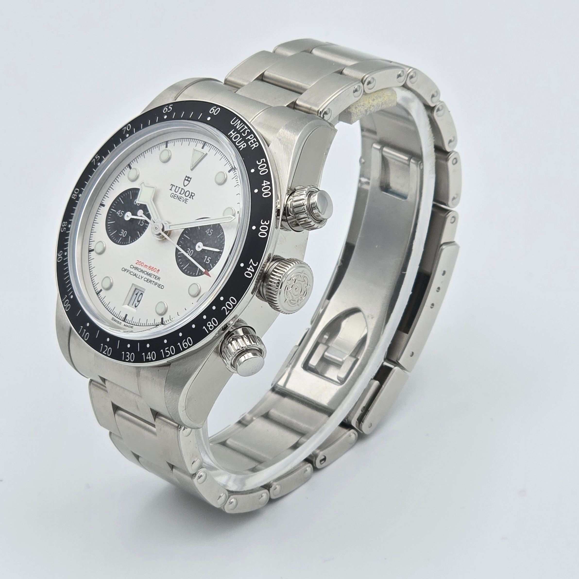 Tudor Black Bay Chrono Ref. M79360N-0002 — pre-owned luxury watch at Pertempus, view 4