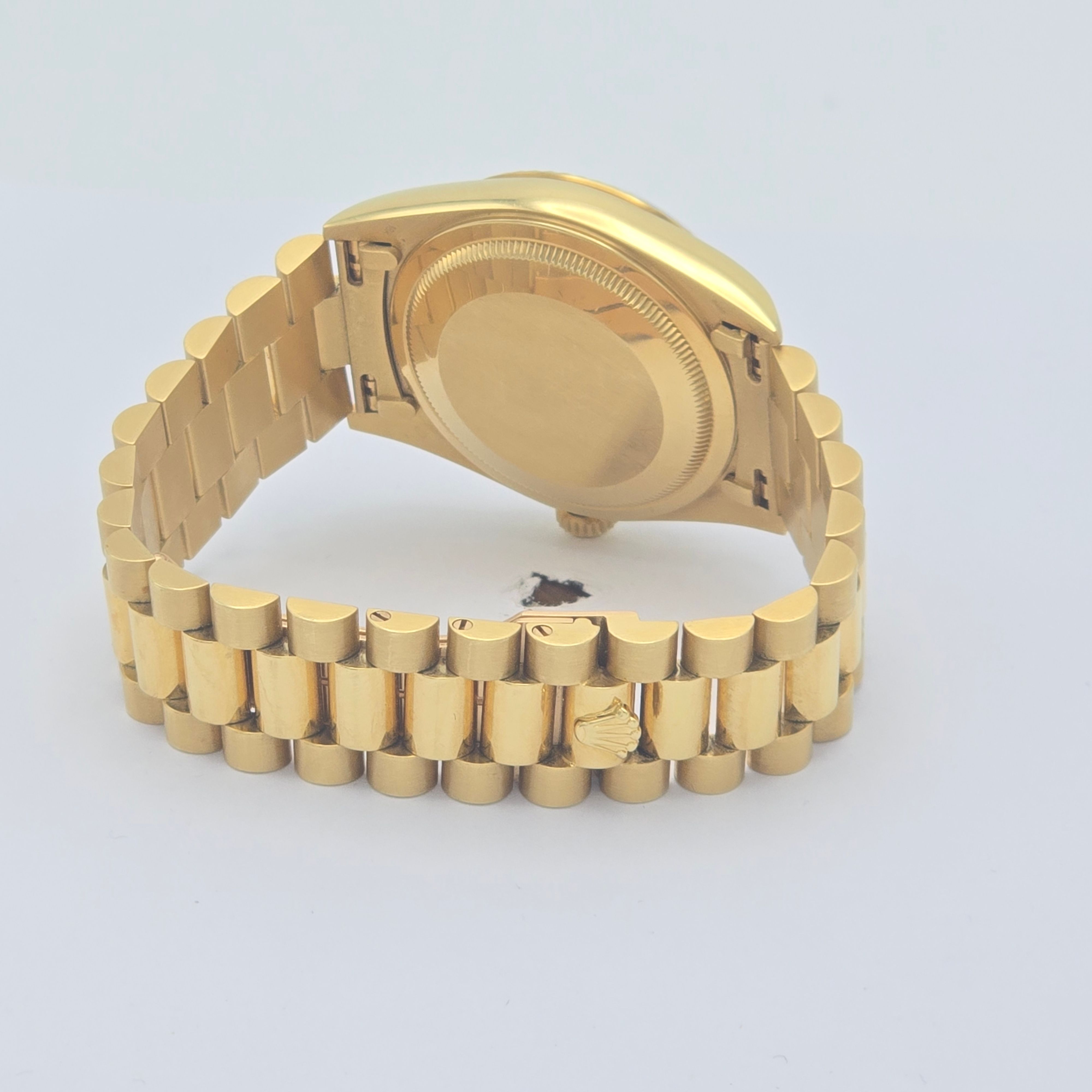 Rolex DayDate Ref. 18238 — alternate view — pre-owned luxury watch at Pertempus