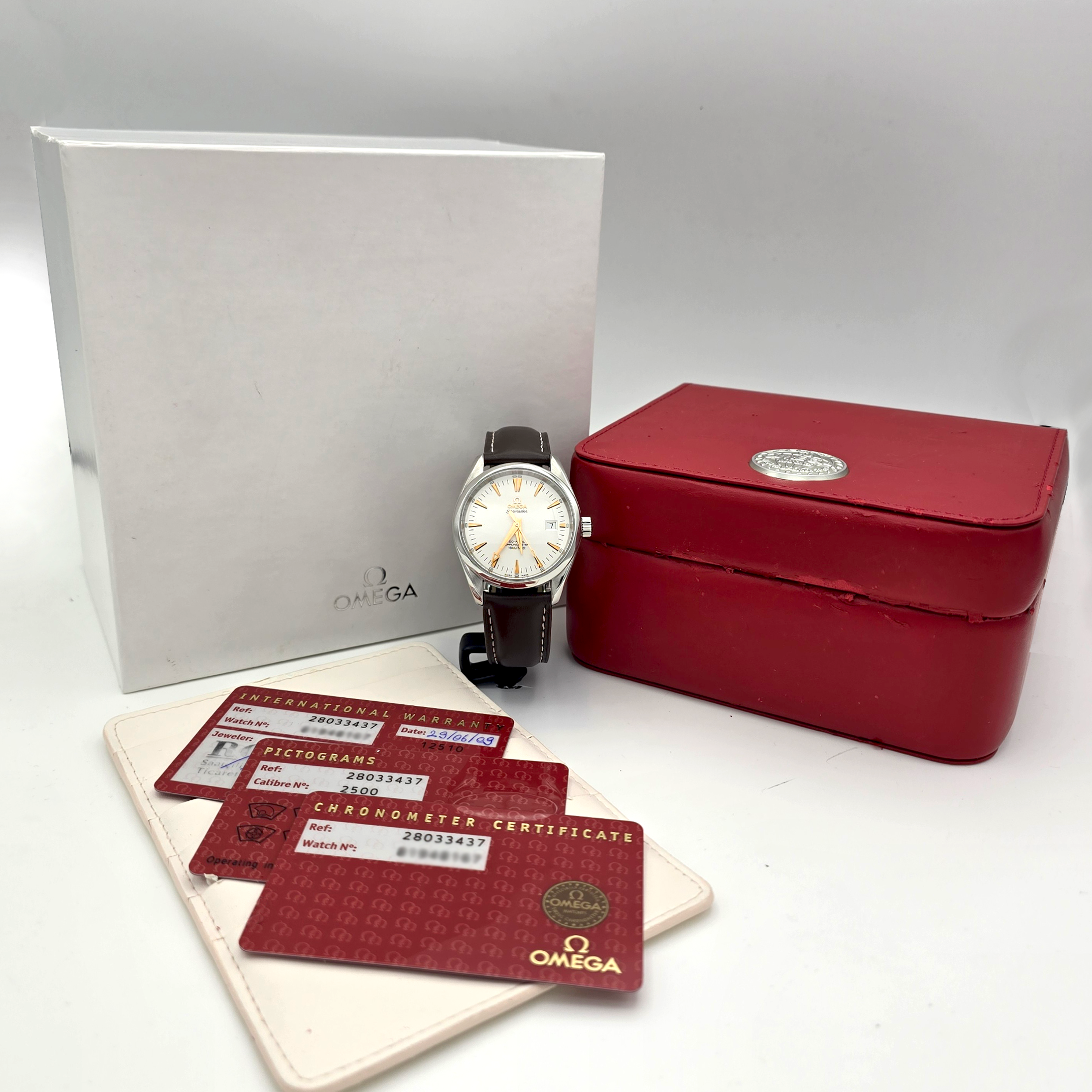 Omega Aqua Terra 150 Ref. 2803.34.37 — alternate view — pre-owned luxury watch at Pertempus
