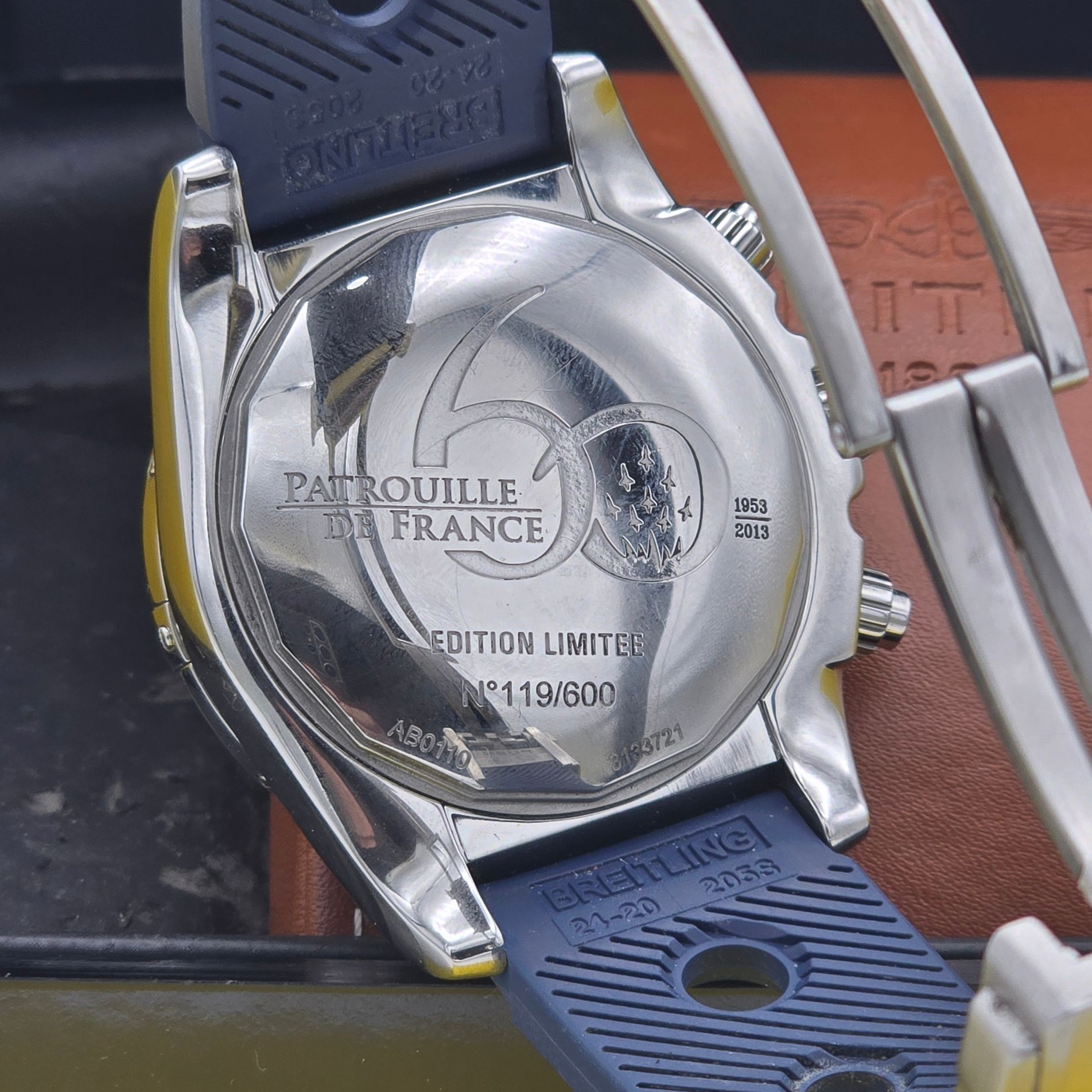 Breitling Chronomat Patr. de France Ref. AB01109e.C886 — pre-owned luxury watch at Pertempus, view 5