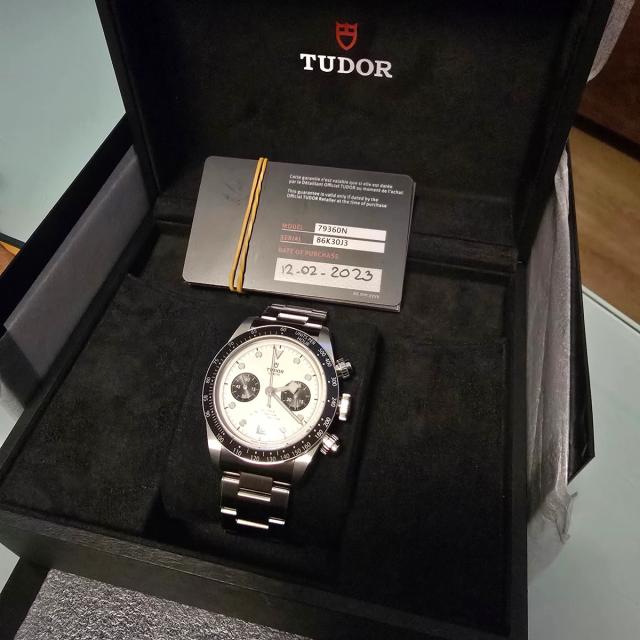 Tudor Black Bay Chrono Ref. M79360N-0002, alternate view, pre-owned luxury watch at Pertempus