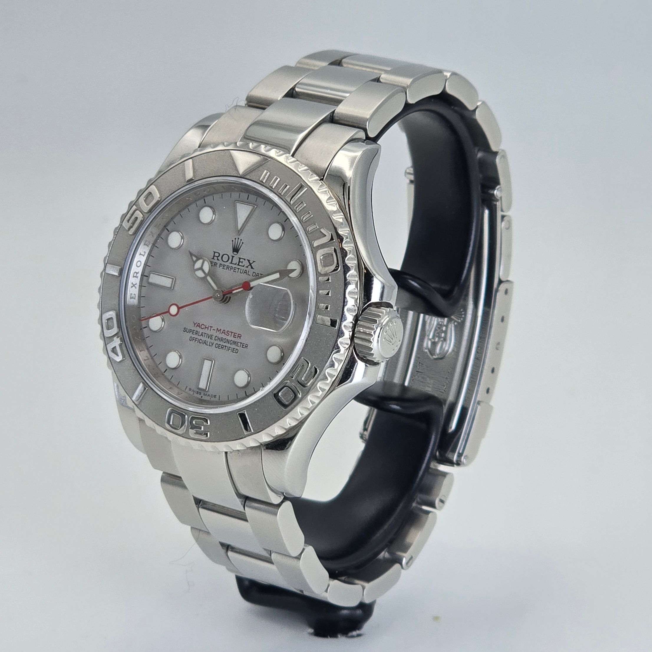 Rolex Yachtmaster Ref. 16622 — pre-owned luxury watch at Pertempus, view 4