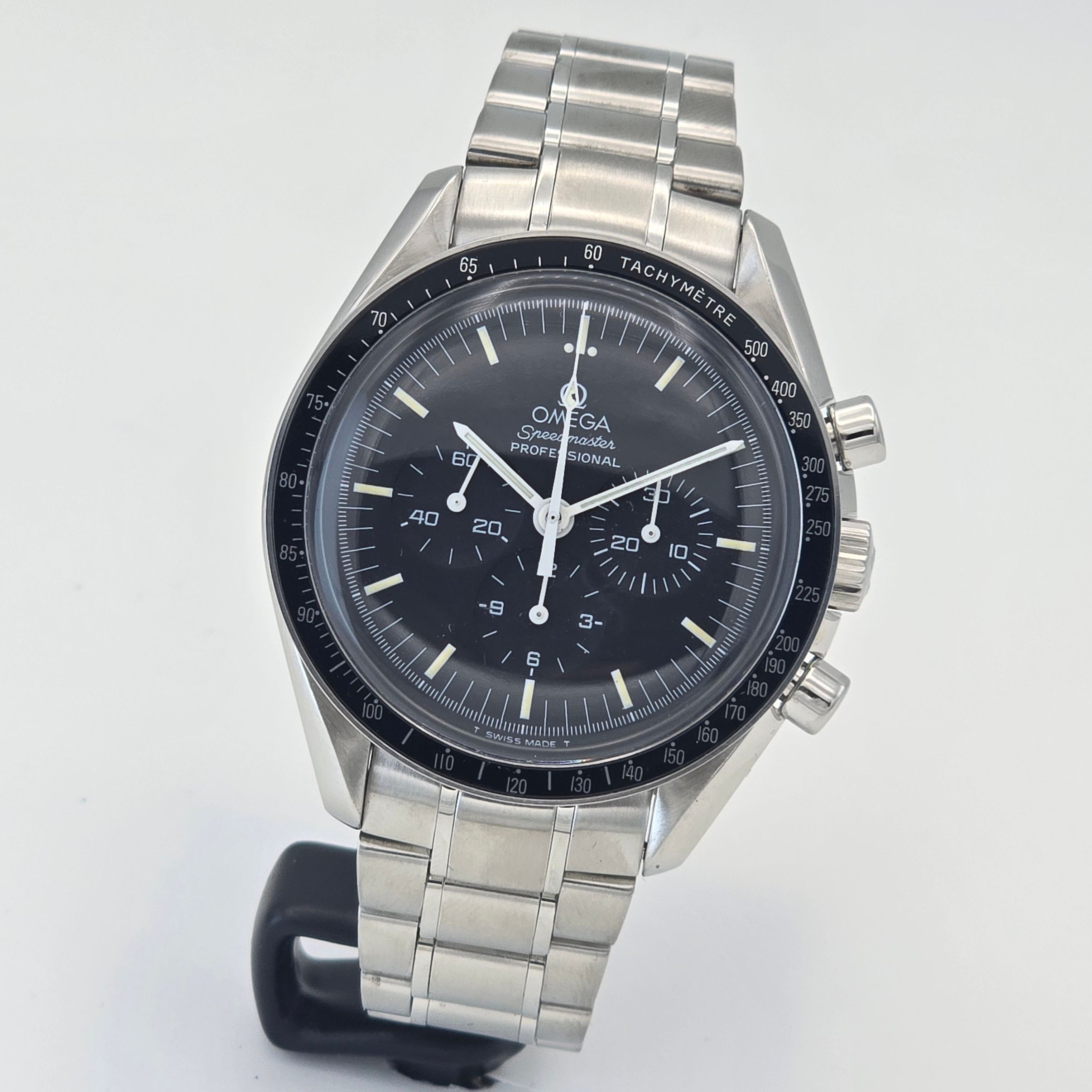 Omega Speedmaster Moonwatch Ref. 3590.50 — pre-owned luxury watch at Pertempus, view 5