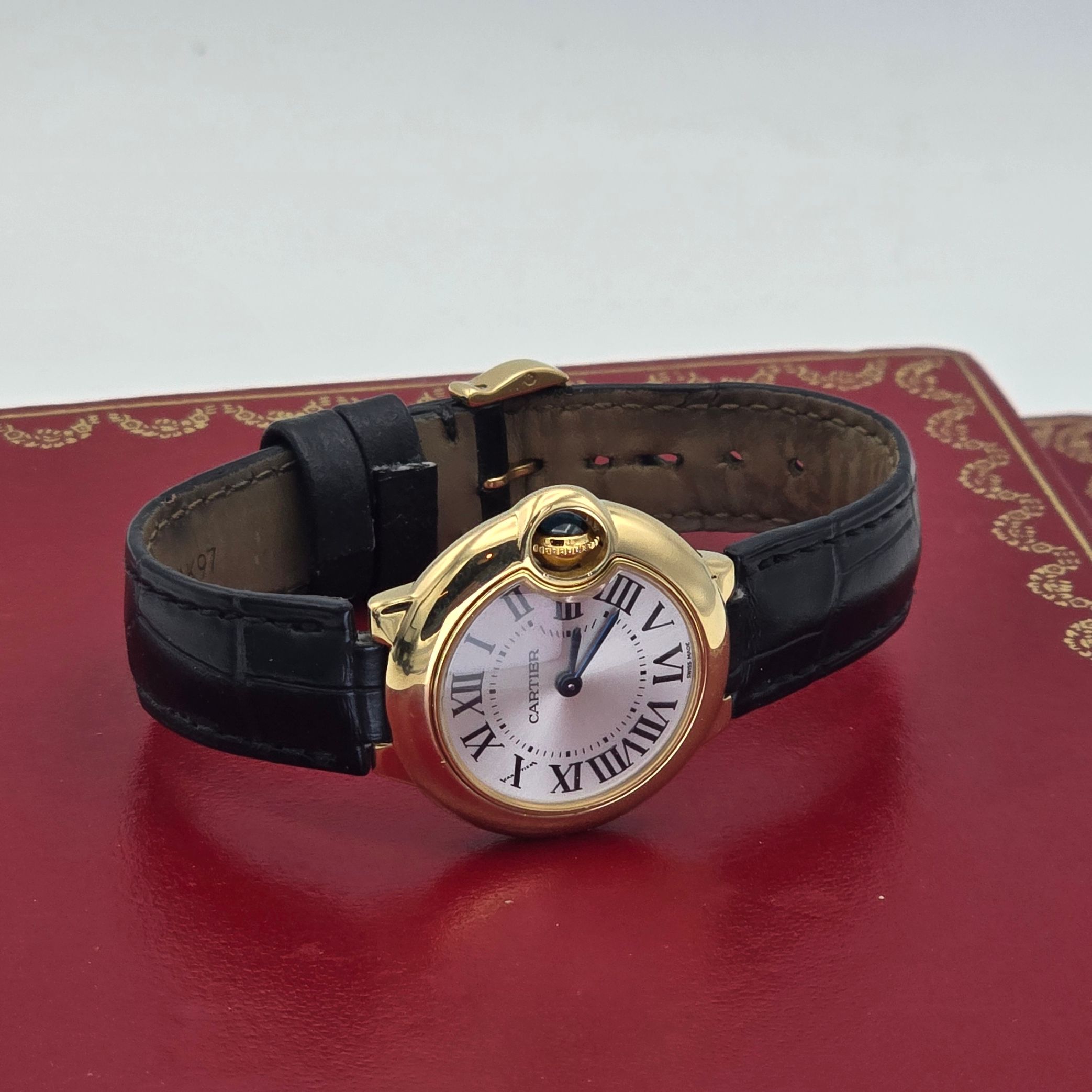 Cartier Balon Bleu 28mm 18K Ref. W6900156-3006 — alternate view — pre-owned luxury watch at Pertempus