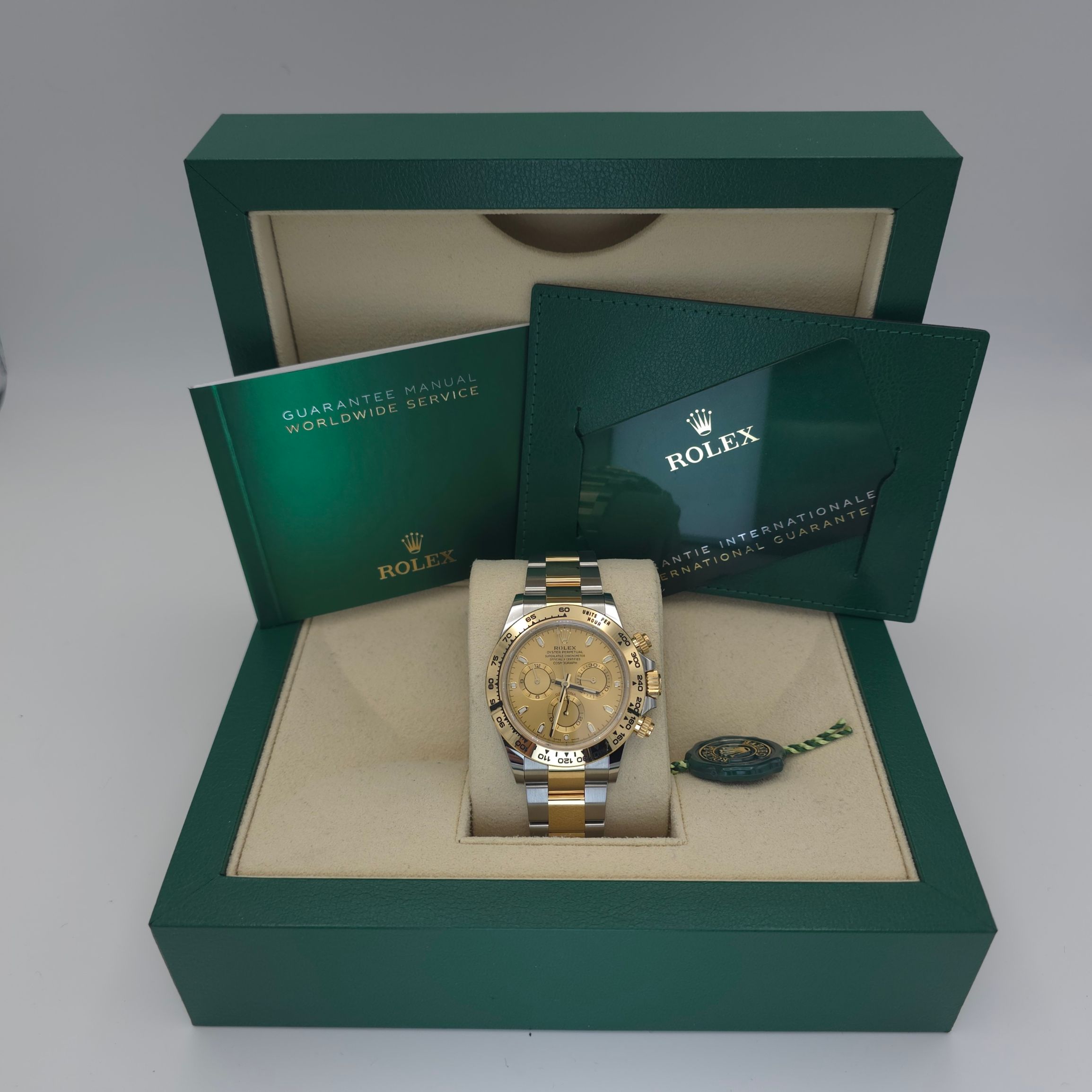 Rolex Cosmograph Daytona Ref. 116503 — alternate view — pre-owned luxury watch at Pertempus