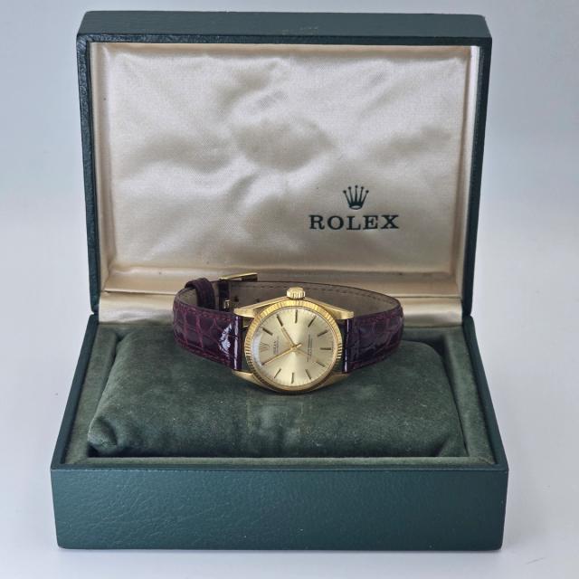 Rolex Oyster Perpetual 31 18K YG Ref. 6751 — alternate view — pre-owned luxury watch at Pertempus
