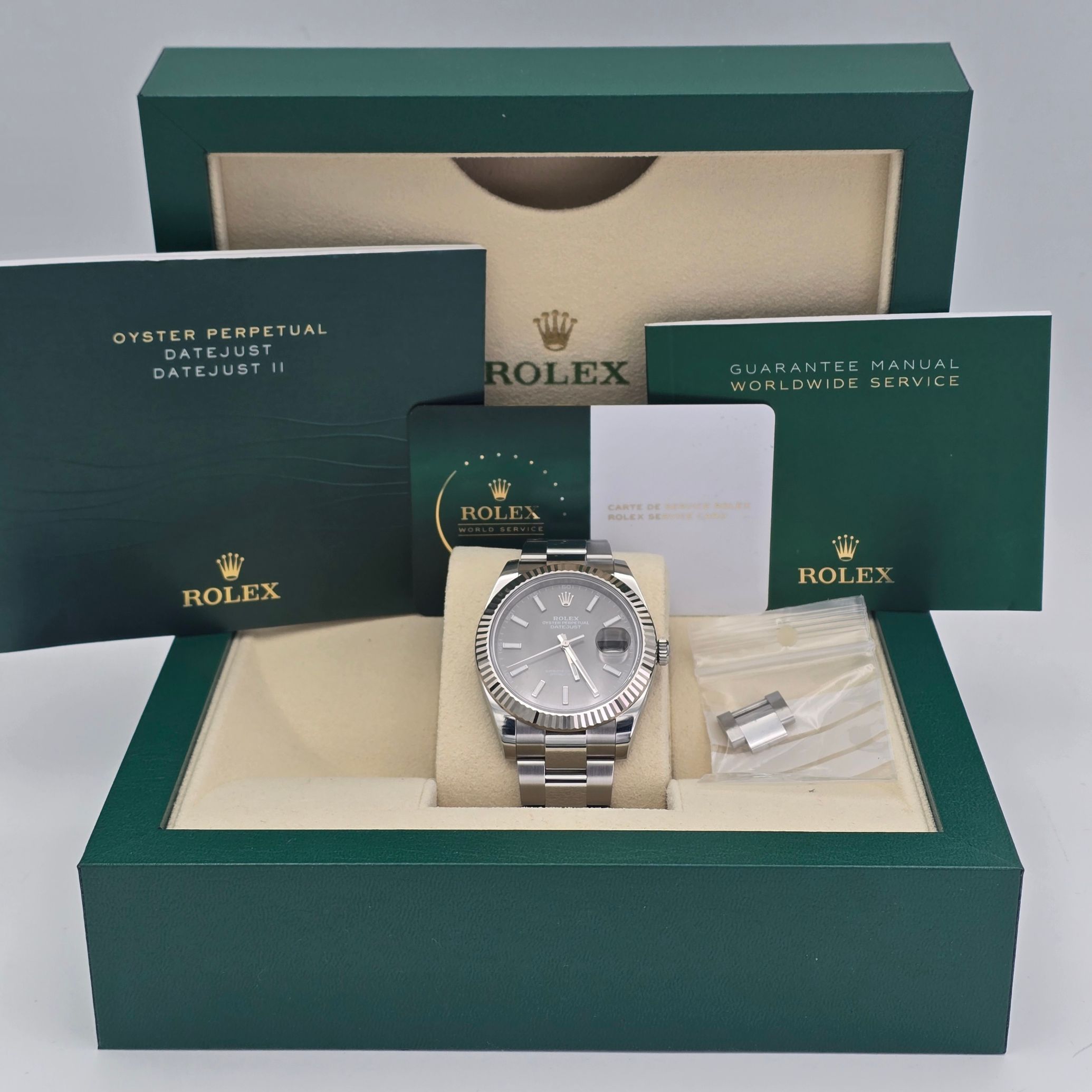 Rolex Datejust 41 Ref. 126334 — alternate view — pre-owned luxury watch at Pertempus