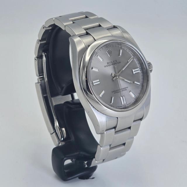 Rolex Oyster Perpetual 36 Grey Dial Ref. 116000, pre-owned luxury watch at Pertempus, view 3