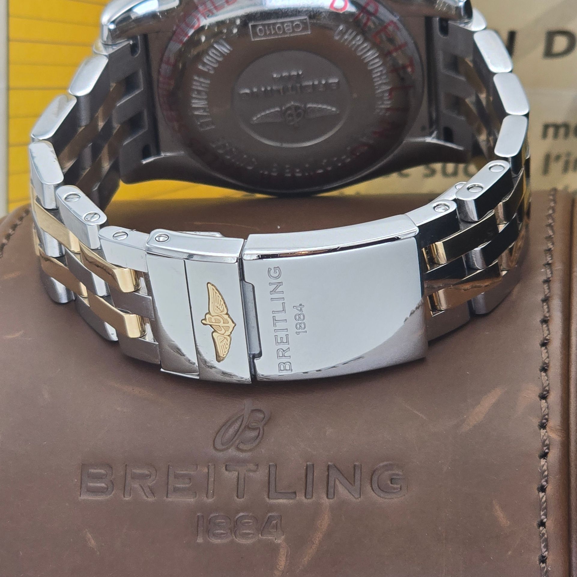Breitling Chronomat 44 Ref. CB011012 — pre-owned luxury watch at Pertempus, view 5