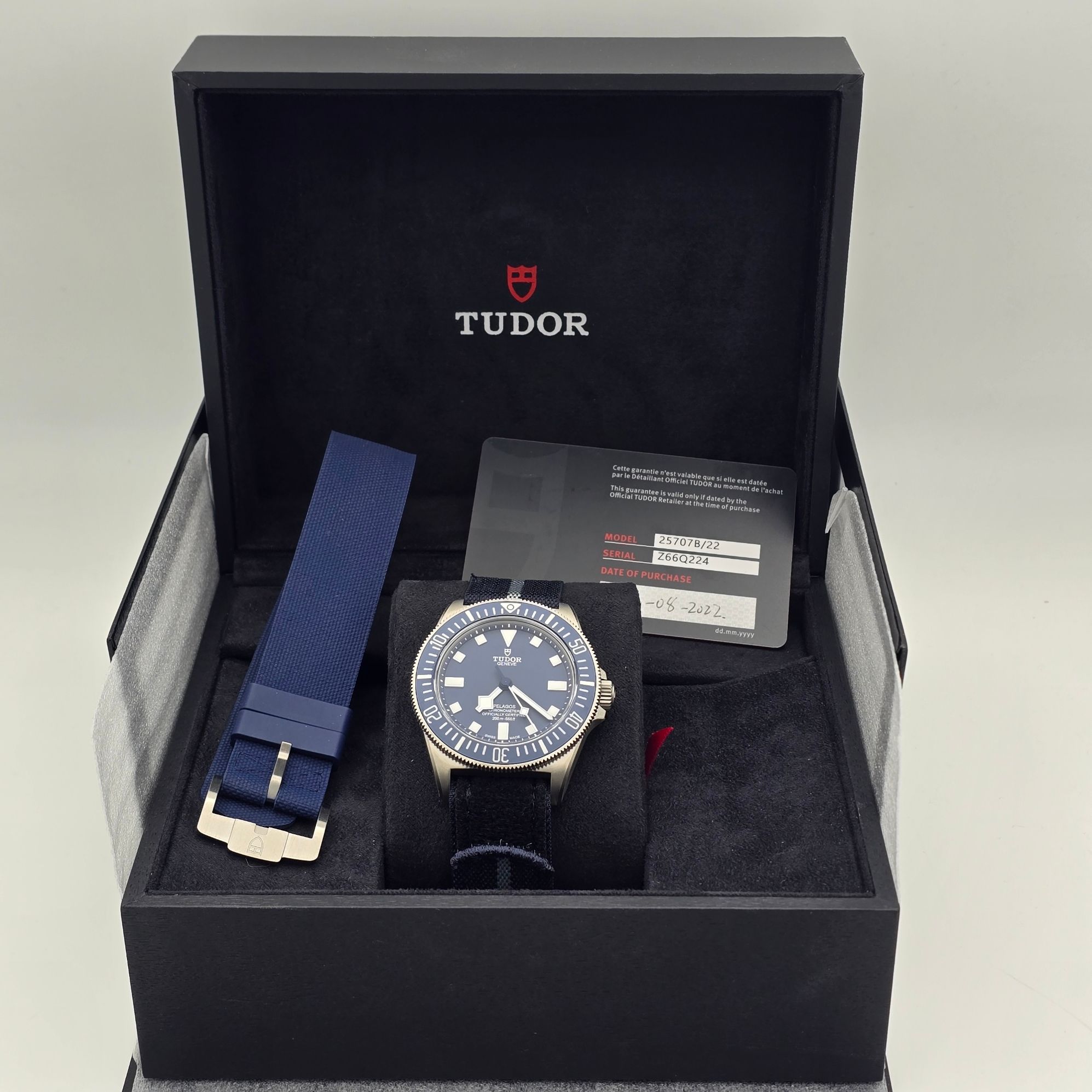 Tudor Pelagos FXD Marine National Titanium Ref. 25707B/22 — alternate view — pre-owned luxury watch at Pertempus
