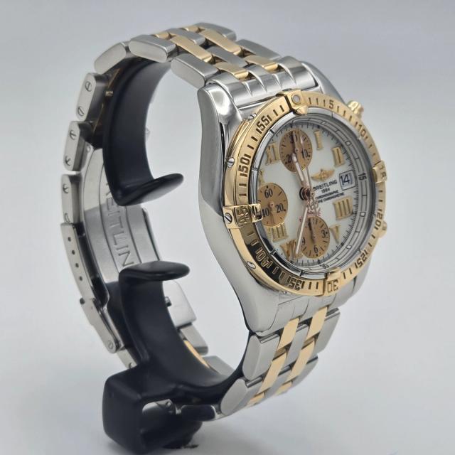 Breitling Chrono Cockpit S&G Ref. C13358, pre-owned luxury watch at Pertempus, view 3