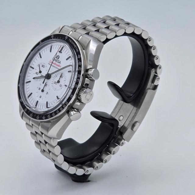 Omega Speedmaster Ref. 310.30.42.50.04.001 — pre-owned luxury watch at Pertempus, view 4