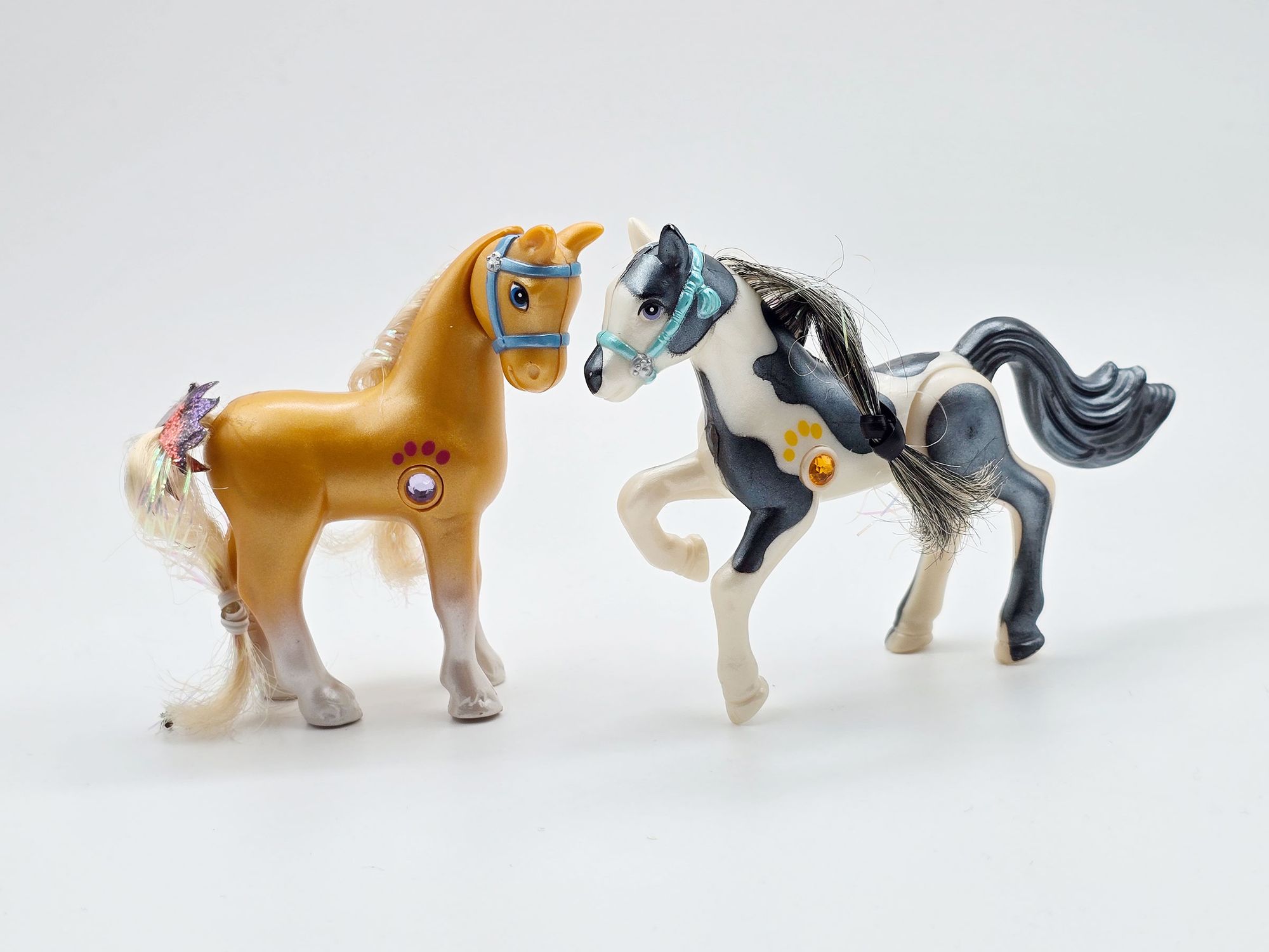 Detailed view of Golden Blaze Pony