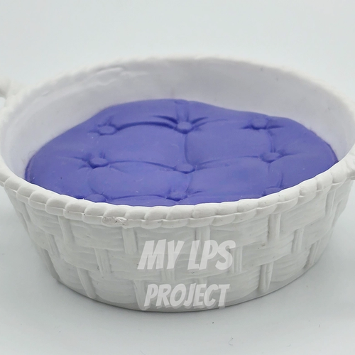 Cover image from Basket with molded-in cushion Kennel Playcase