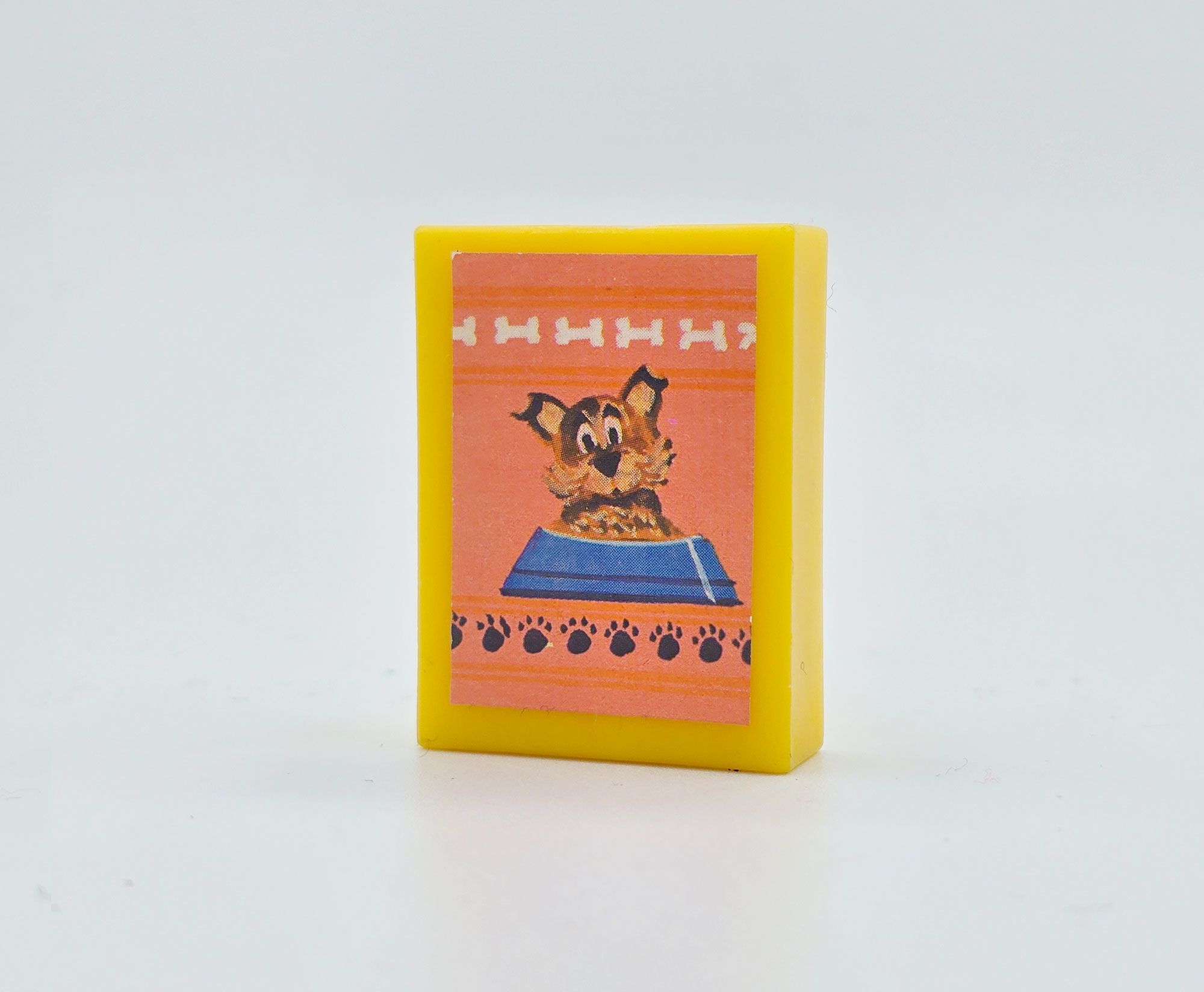 Cover image from Large yellow box Pet Shop Playset