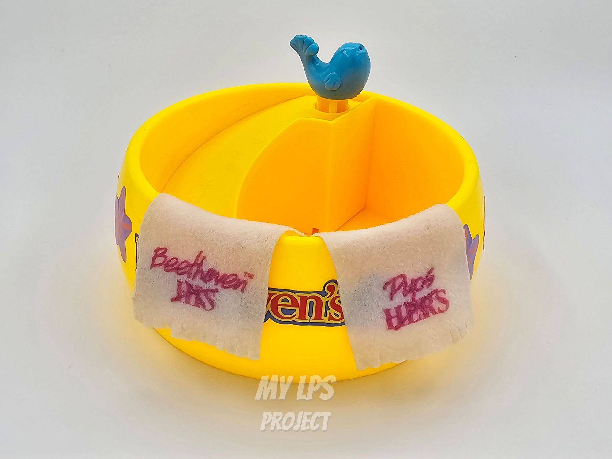 Detailed view of Puppy Pool