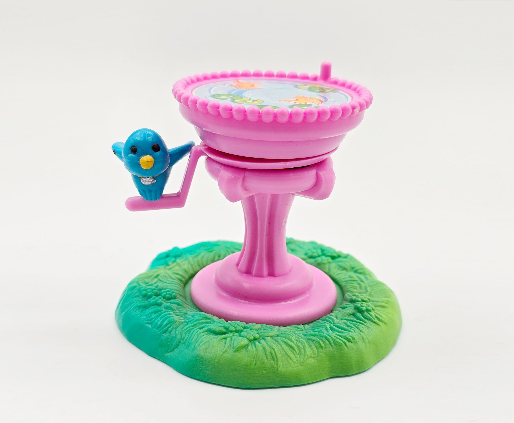 Detailed view of Bird bath Garden Tag Pets