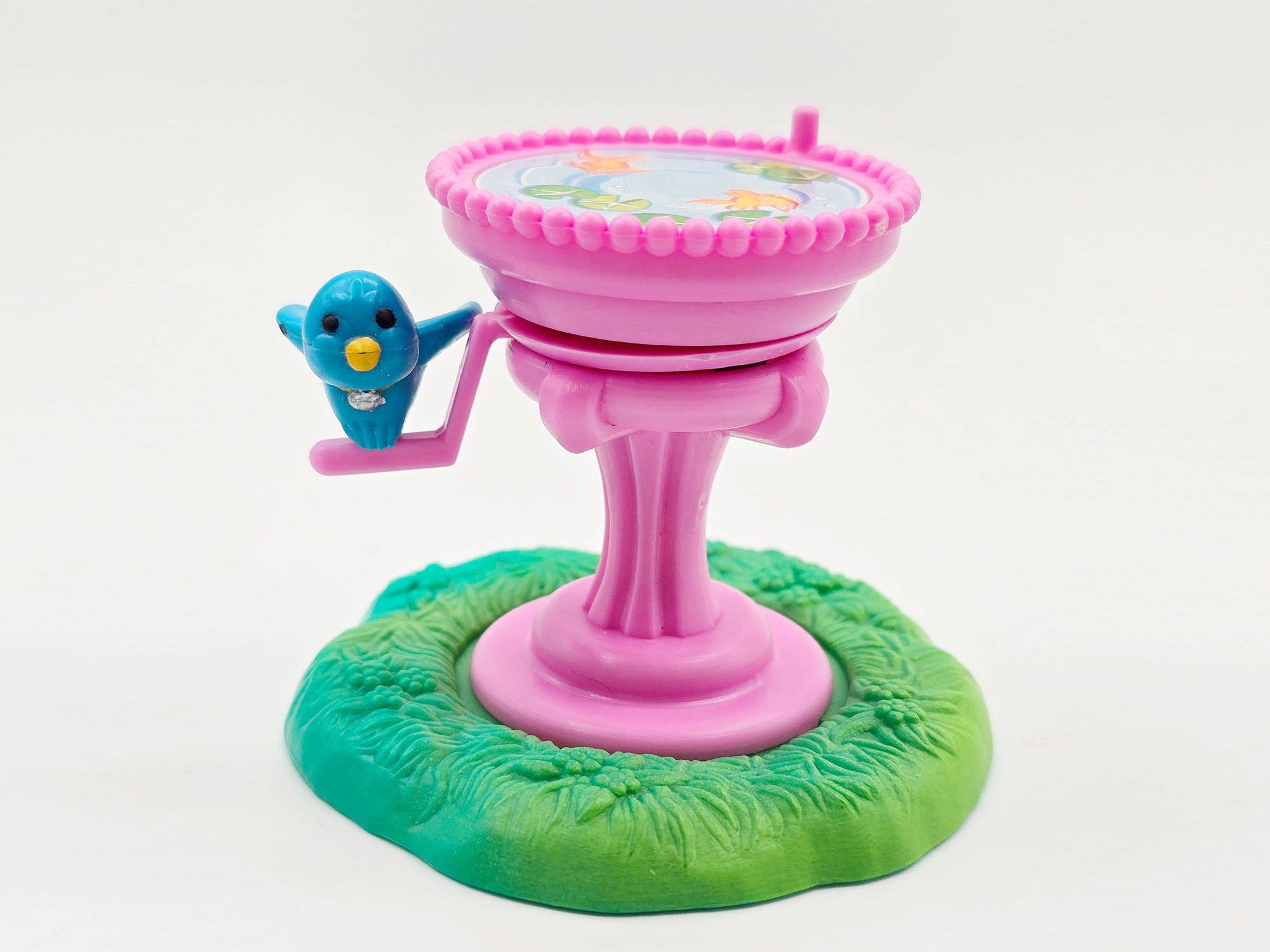 Detailed view of Bird bath Garden Tag Pets