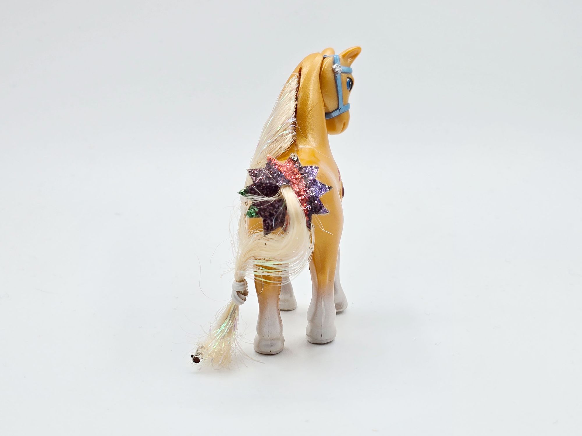 Detailed view of Golden Blaze Pony