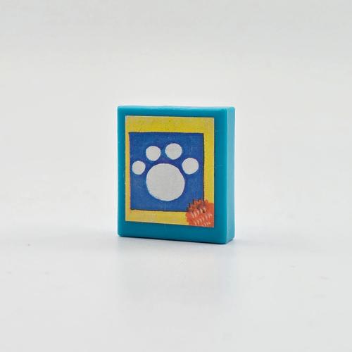 Cover image from Small teal box Pet Shop Playset