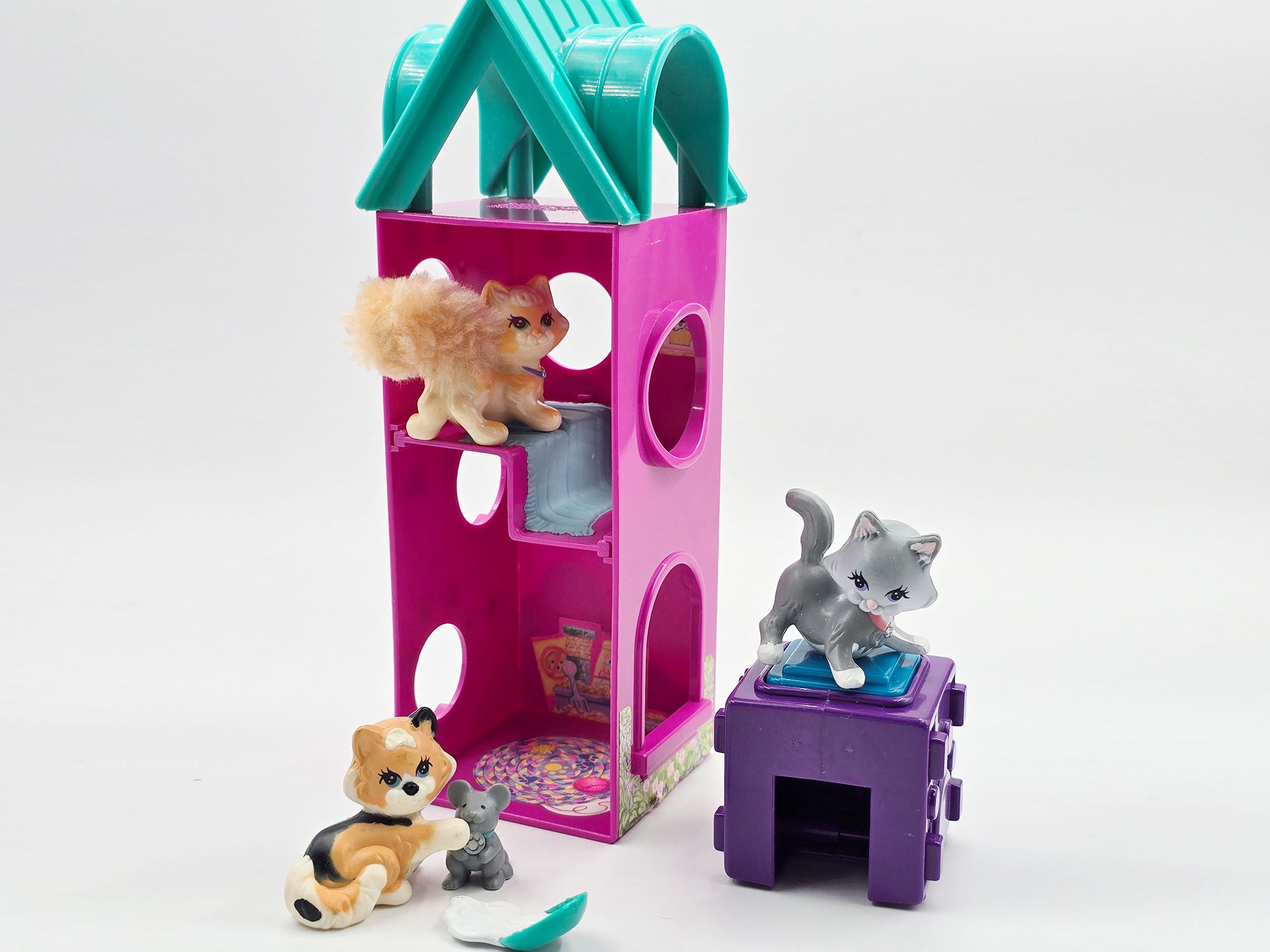 Detailed view of Purry Kittens with Kitty Playtime Condo