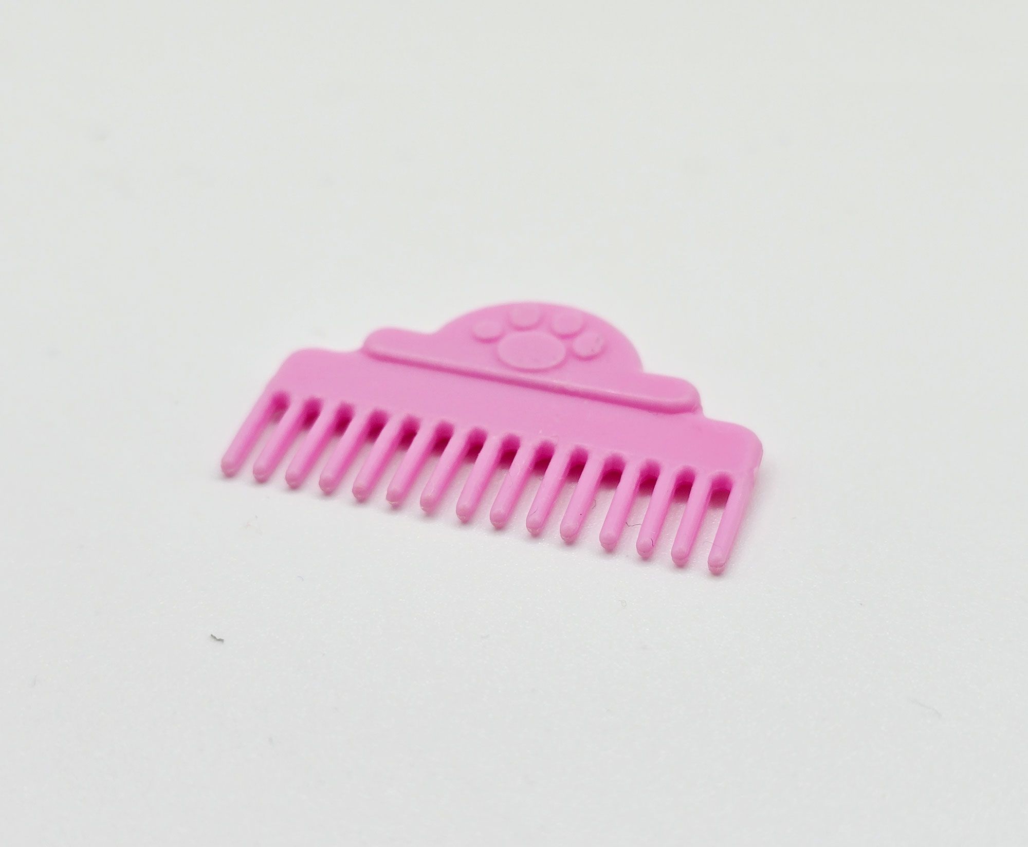 Cover image from Pink comb Garden Tag Pets