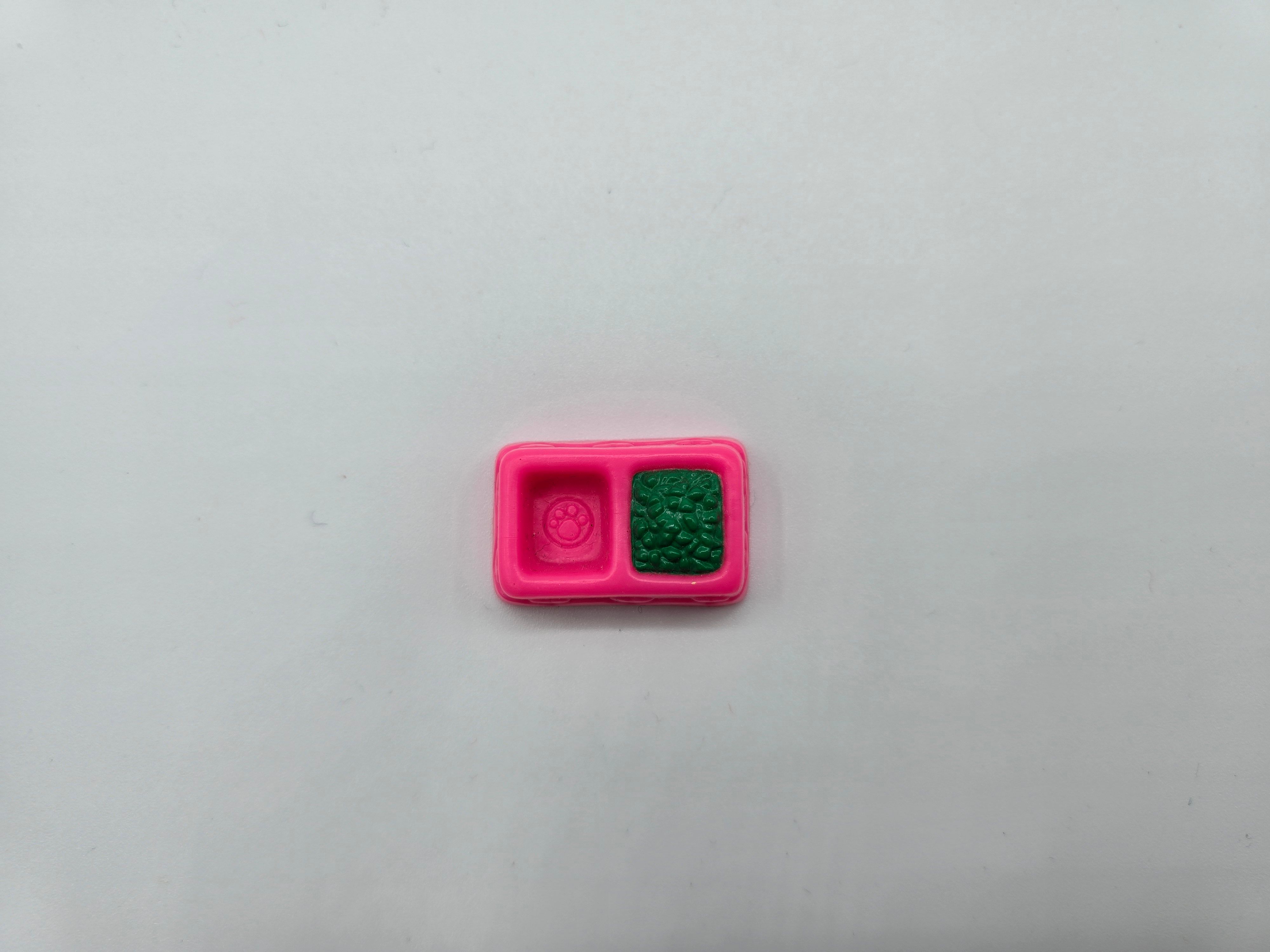 Cover image from Double food/water dish Snuggle Bunny