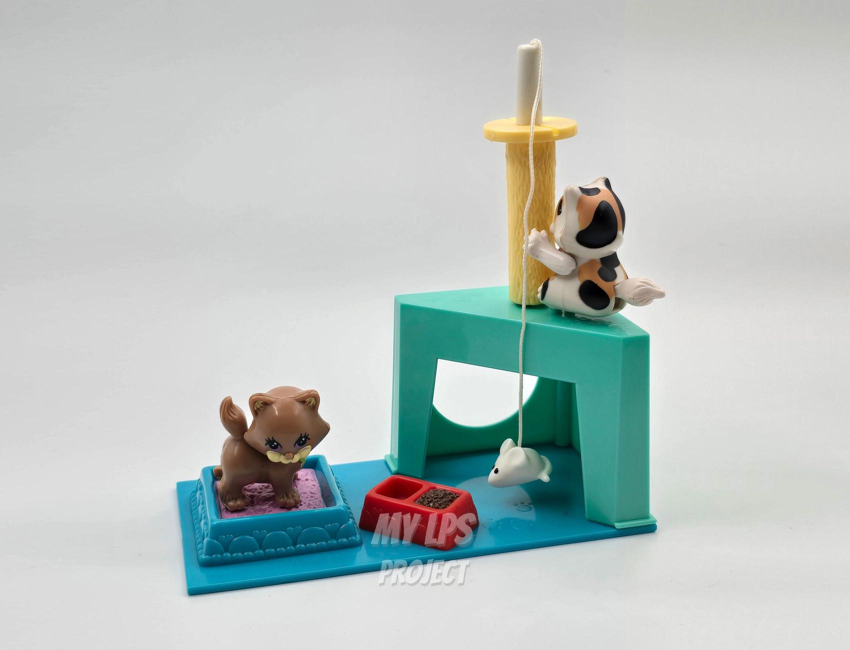 Charming Kittens with Funtime House