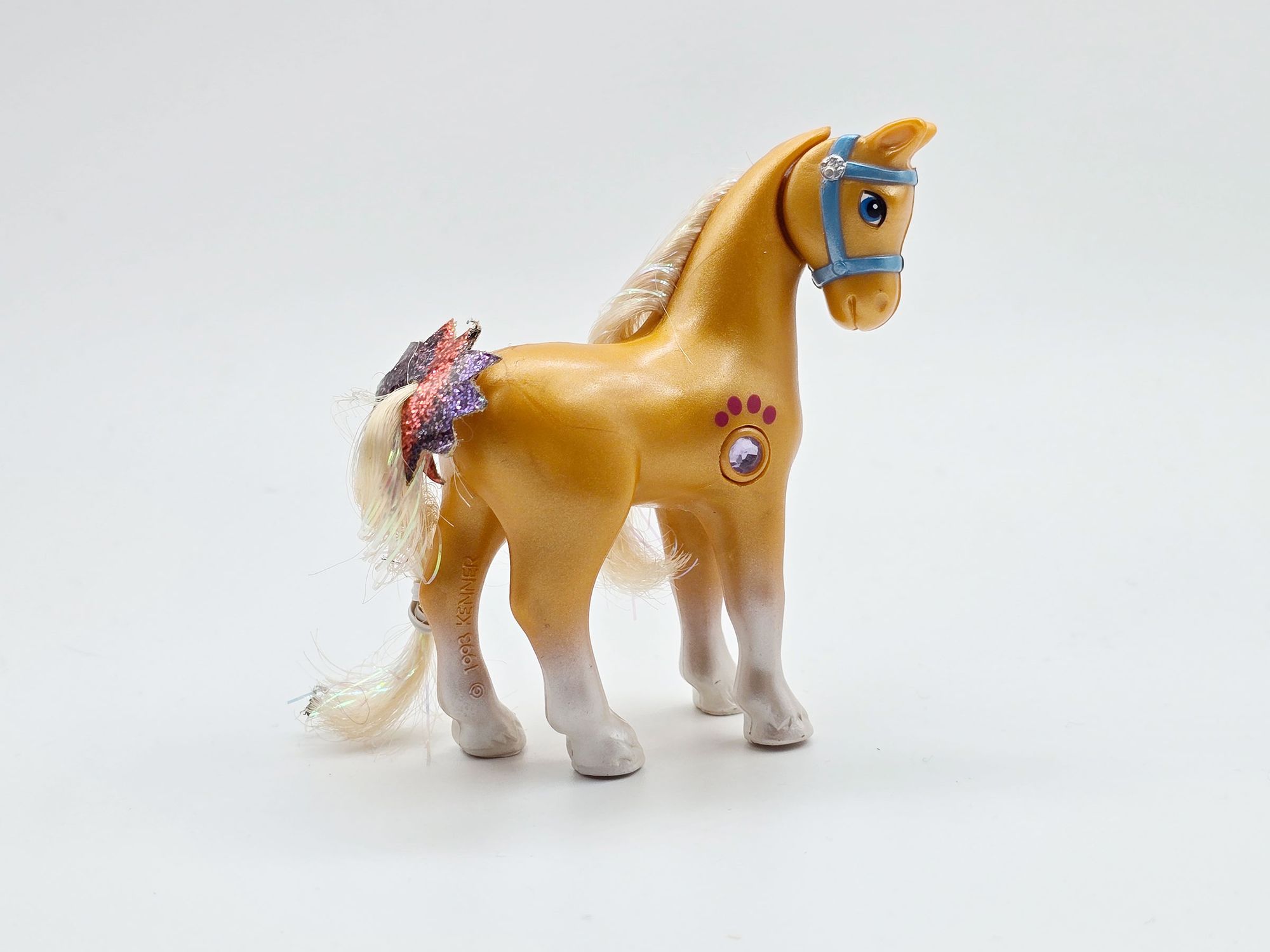 Detailed view of Golden Blaze Pony