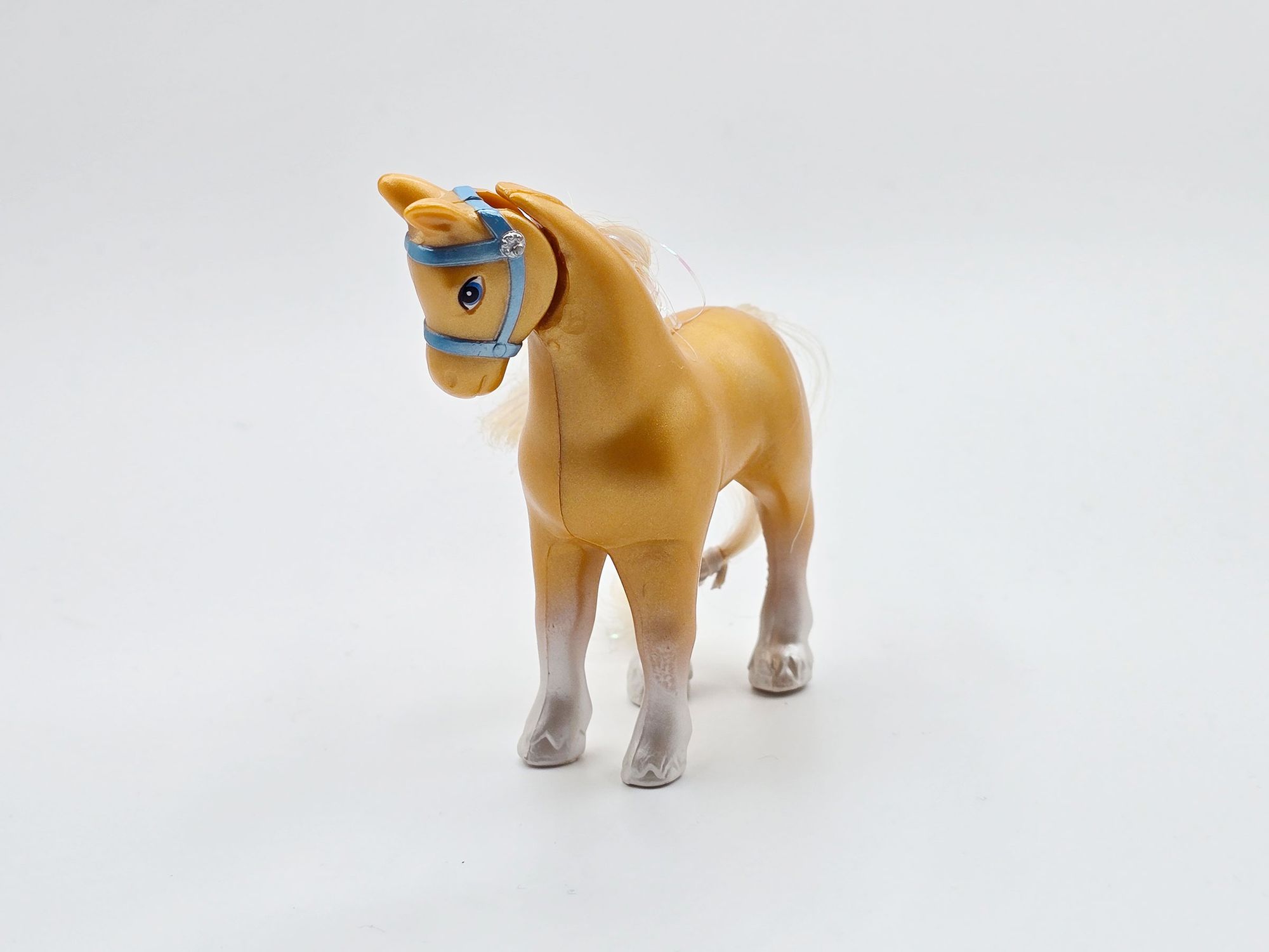 Detailed view of Golden Blaze Pony