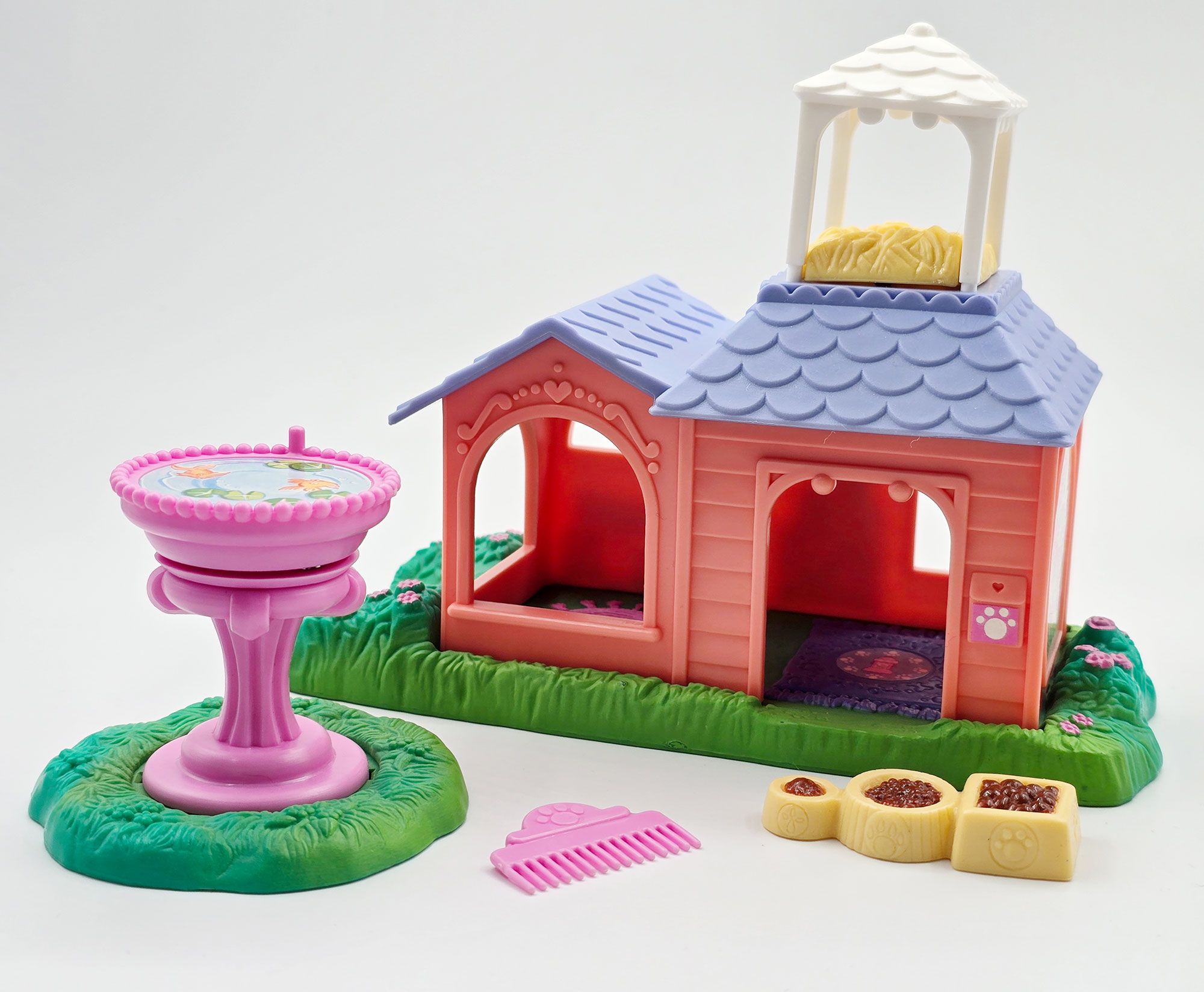 Detailed view of House with roof, birdhouse and grassy platform Garden Tag Friends