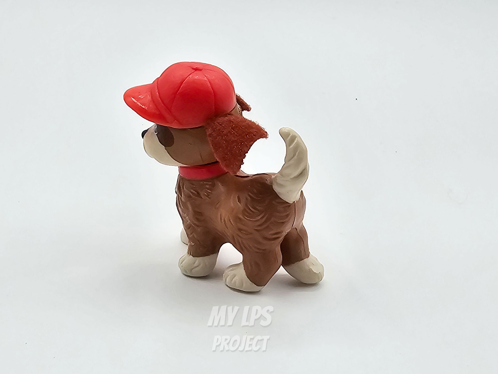 Detailed view of Tchaikovsky (Puppy Pool)