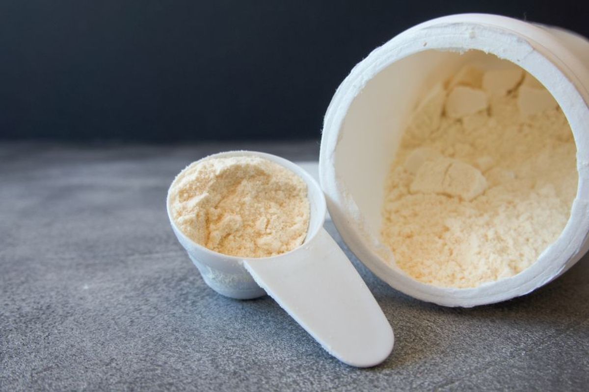 Lợi ích của sữa non cho trẻ nhỏ