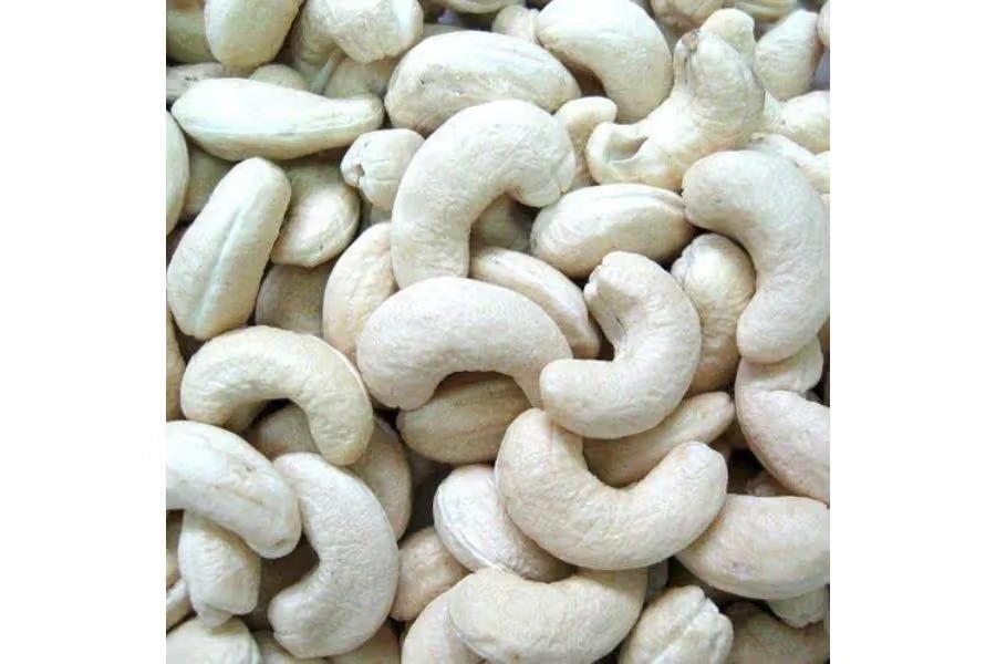 Cashew Nut W160