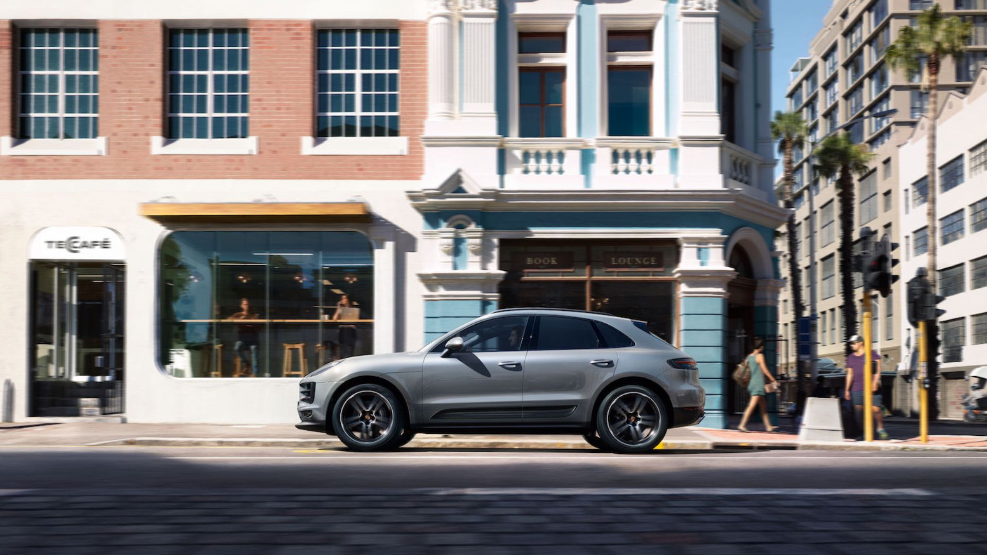 Valentine’s Day in Verona in a Porsche Macan: emotions on the road - Article content image