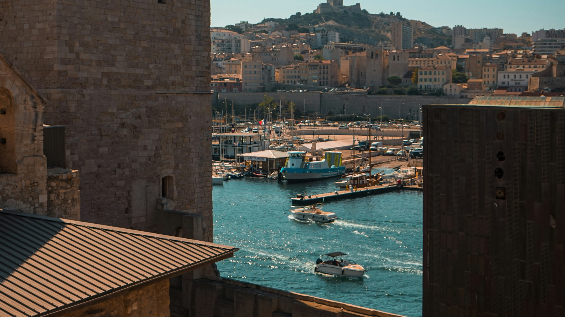 Cosa vedere a Marsiglia in auto: viaggio tra mare, cultura e panorami francesi - Article content image