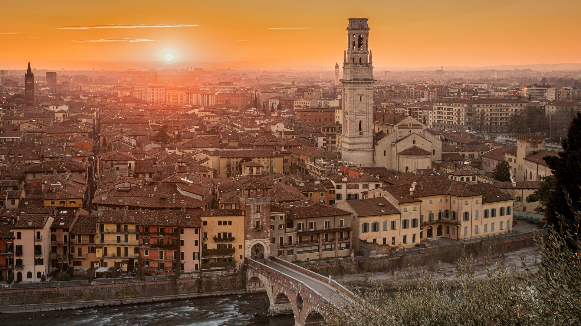 Valentine’s Day in Verona in a Porsche Macan: emotions on the road - Article content image