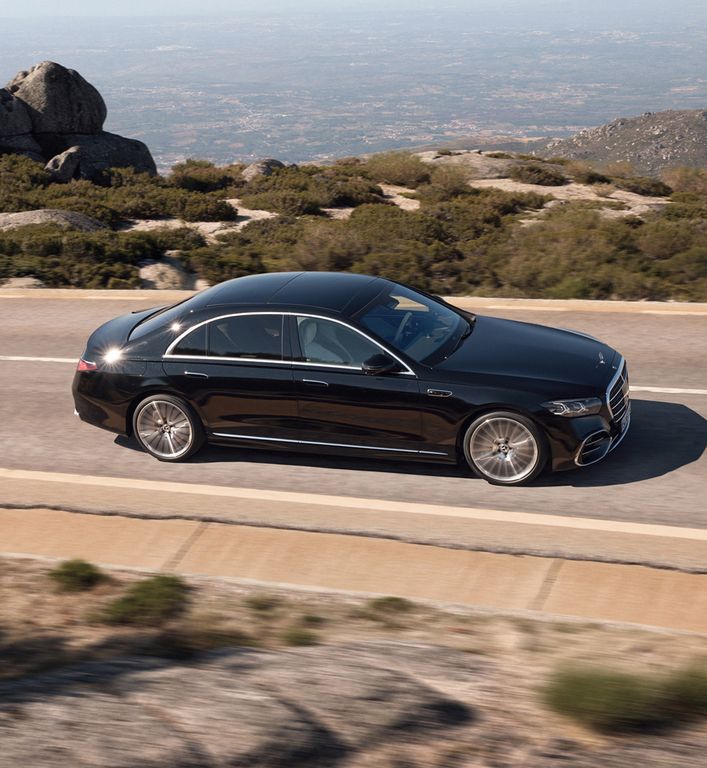 Rent Sedan - Premium sedans available for short- and medium-term rentals, with guaranteed configuration and dedicated management.