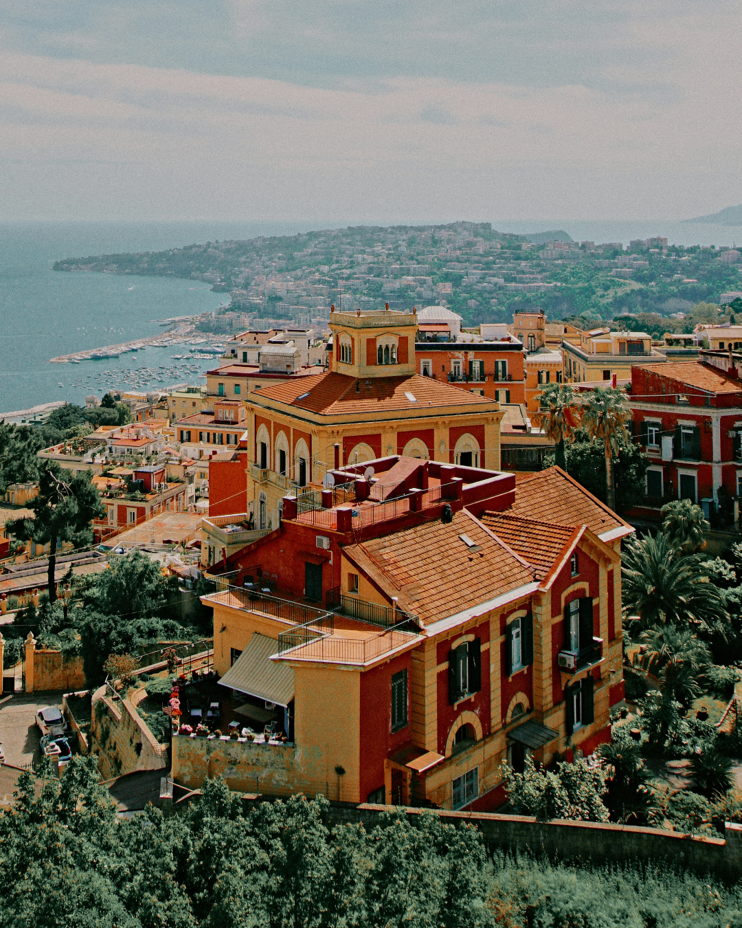 Cosa vedere a Napoli in auto: tra mare, arte e panorami senza tempo - Article content image