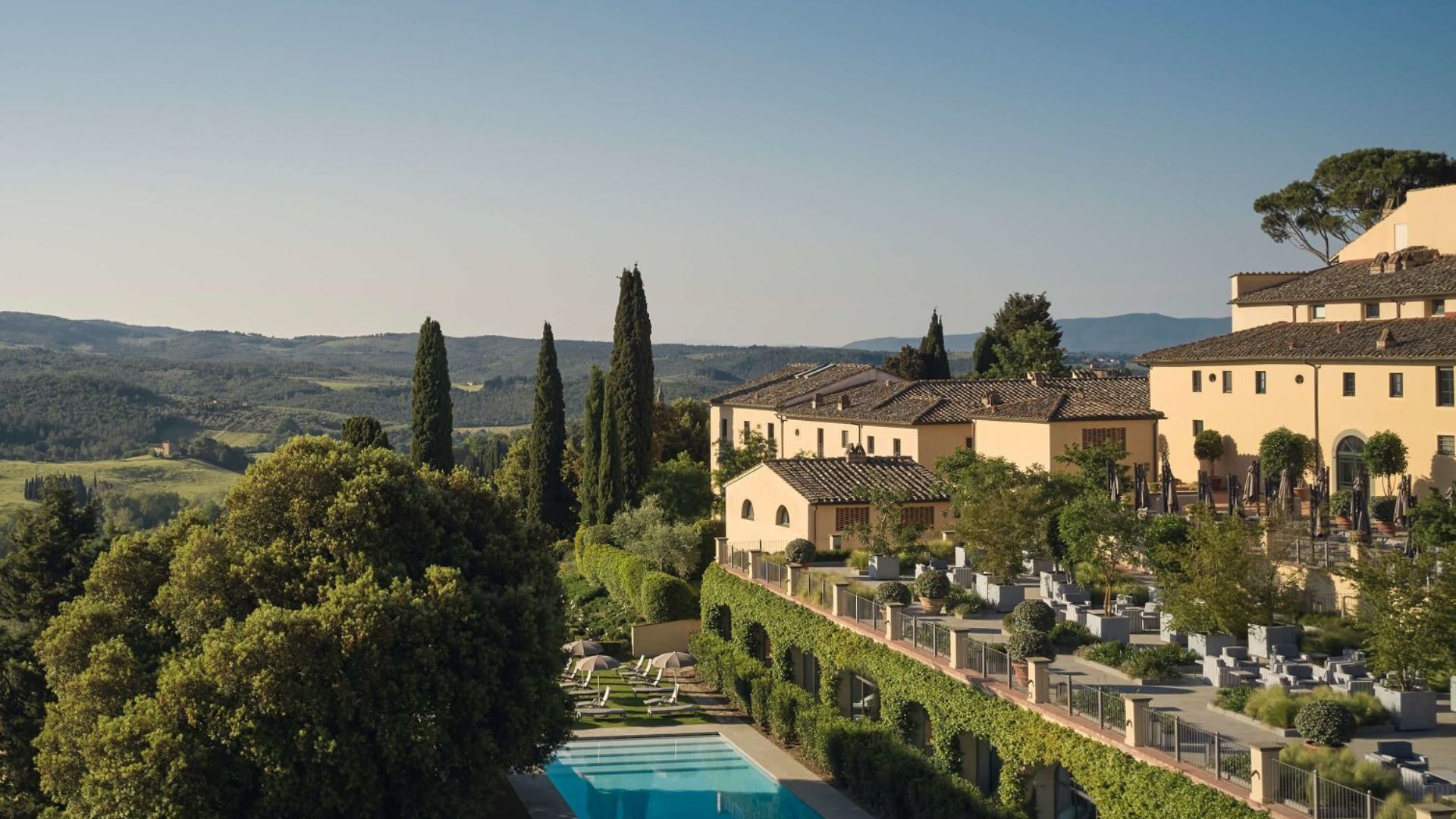 Val d’Orcia in Porsche Panamera 4: a dream weekend - Article content image