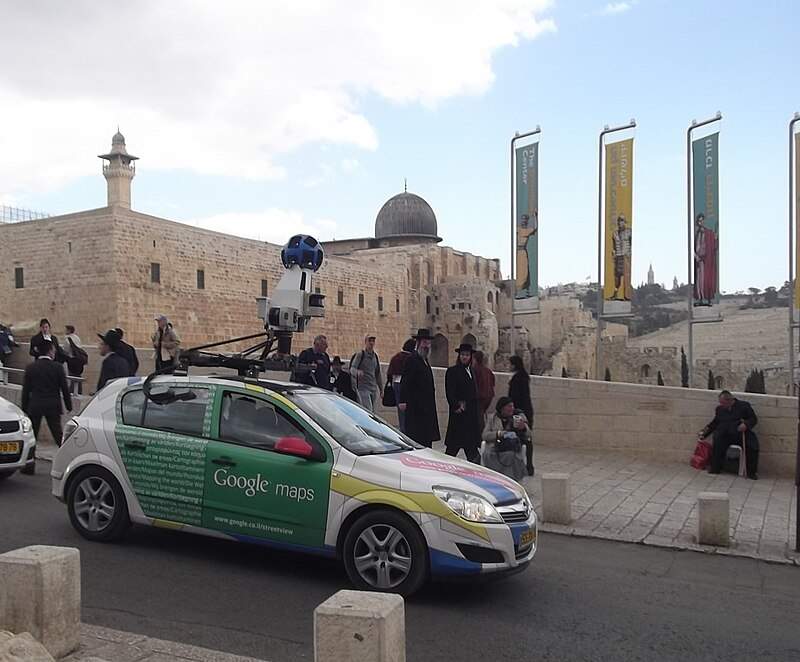 Google maps car in front of the Western Wall