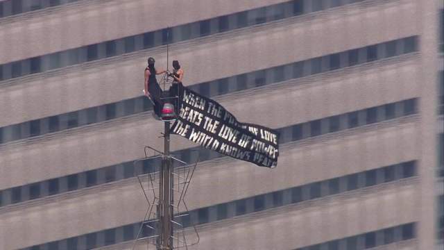 Love at 1,500 Feet: Two Anarchists, One Banner, and a Proposal on Top of the Empire State Building