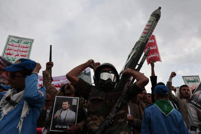 The Siege for a Siege: Ansarallah Closes the Bab al-Mandeb and Saudi Arabia's Last Export Route Dies